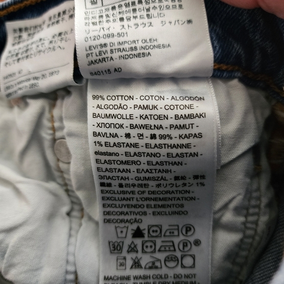 LEVI'S 501 BUTTON FLY DENIM SHORTS - Picture 6 of 6